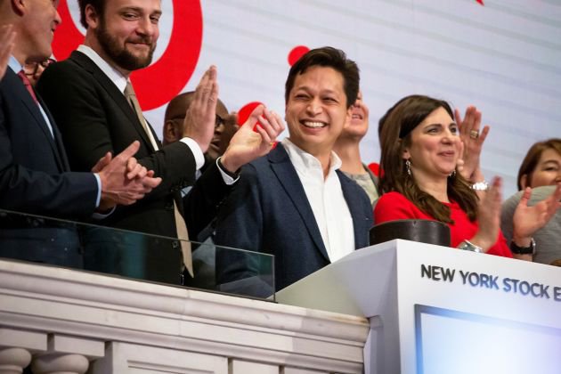 Public review - Pinterest rockets more than 14% on high volume, marking seven straight days of gains since IPO (copy)